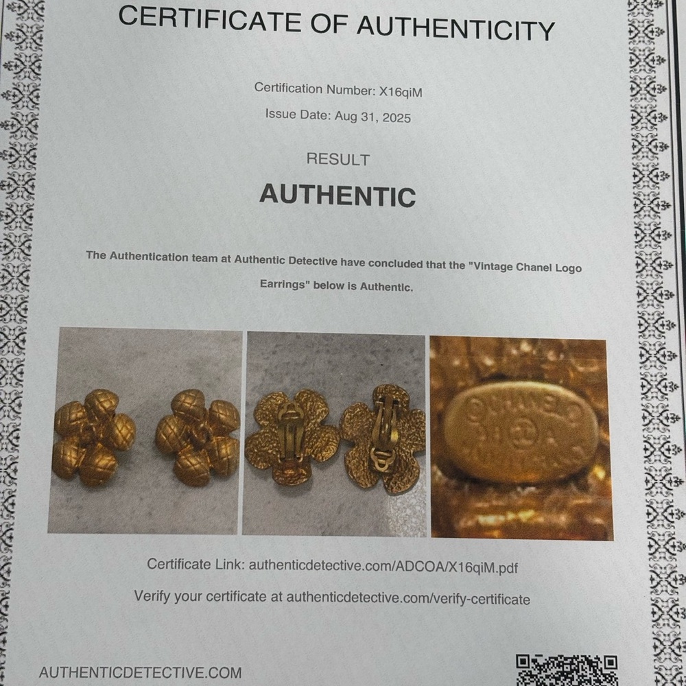 CHANEL Vintage Gold Plated Quilted Camellia Earrings with COA 3/4x3/4 - Picture 6 of 9